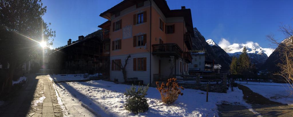 알라냐발세시아 Tre Alberi Liberi B&B 외부 사진